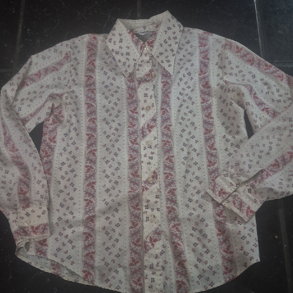 Vintage Lady Arrow Elegant Floral Button Down